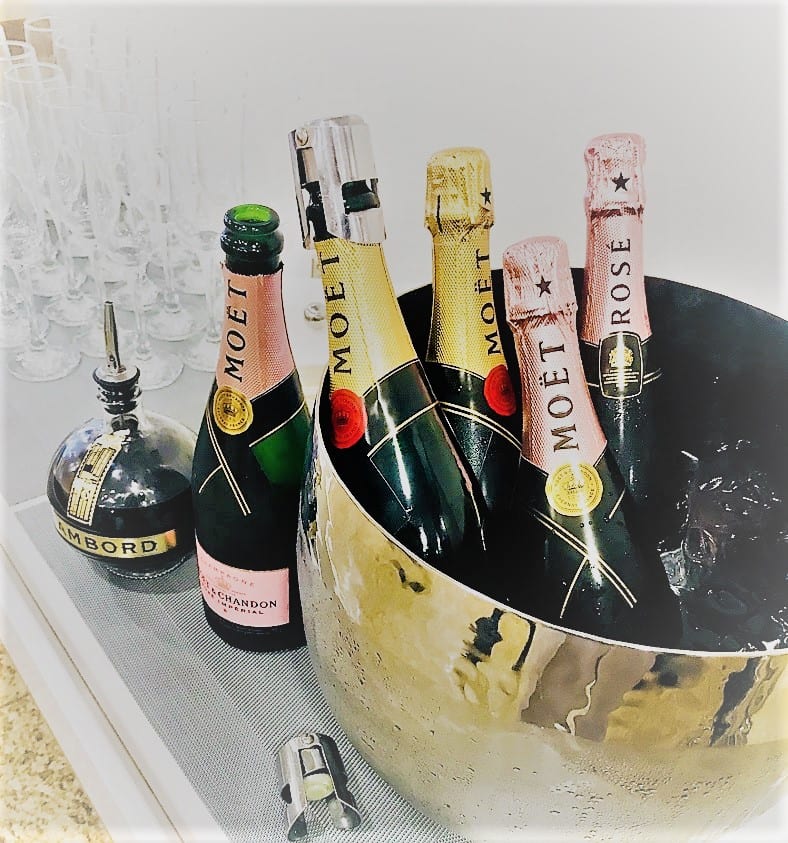 Romantic Champagne Moet Chandon