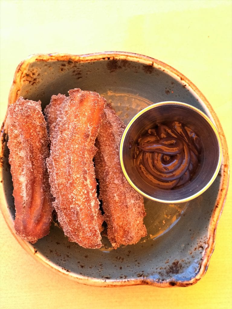 Churros Con Chocolate