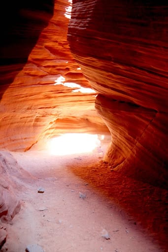 Best Places To Visit From California to Utah: Slot Canyon 